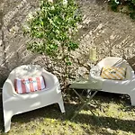 Le Joli Jardin Face A L'abbaye דירה *