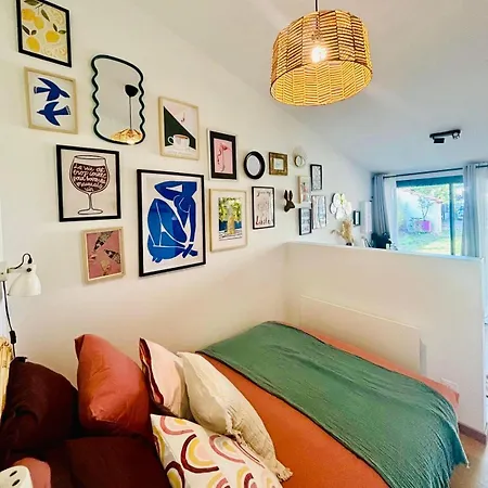 Le Joli Jardin Face A L'abbaye * Pont-à-Mousson