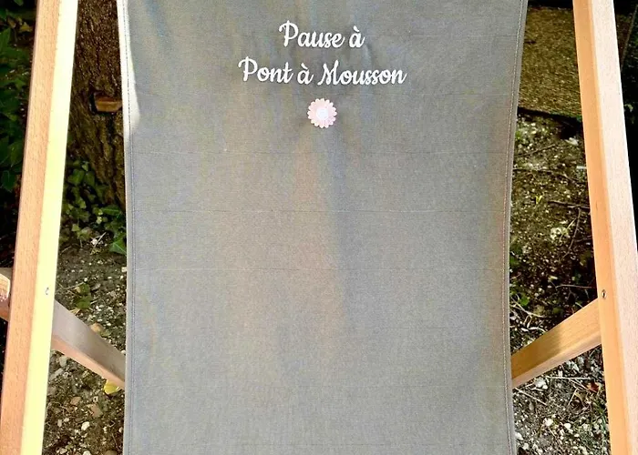 Le Joli Jardin Face A L'abbaye *